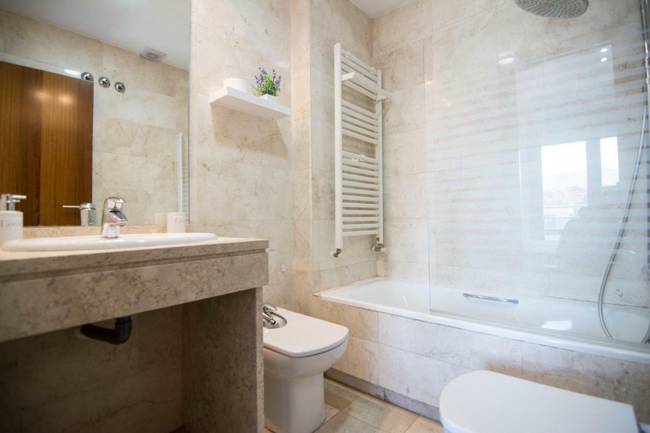 Enjoygranada Lujo Piscina Y Parking Apartment Exterior photo