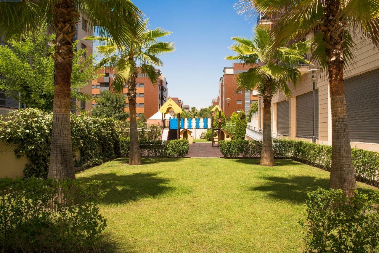 Enjoygranada Lujo Piscina Y Parking Apartment Exterior photo